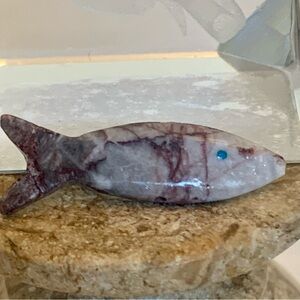 Zuni Carved Fish Fetish Bead Drilled Stone Native American Animal Carving 1.1”